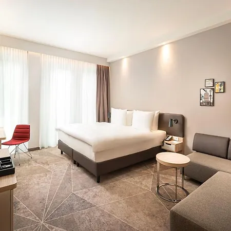 Hotel - - Hauptbahnhof By Ihg