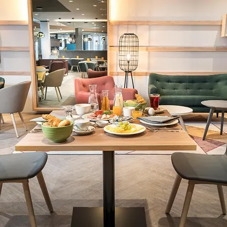 - - Hauptbahnhof By Ihg 4* MHG