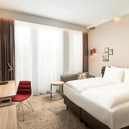 - - Hauptbahnhof By Ihg 4* Мангейм