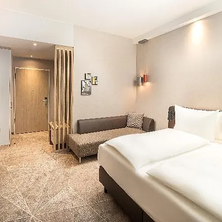 - - Hauptbahnhof By Ihg Отель 4*