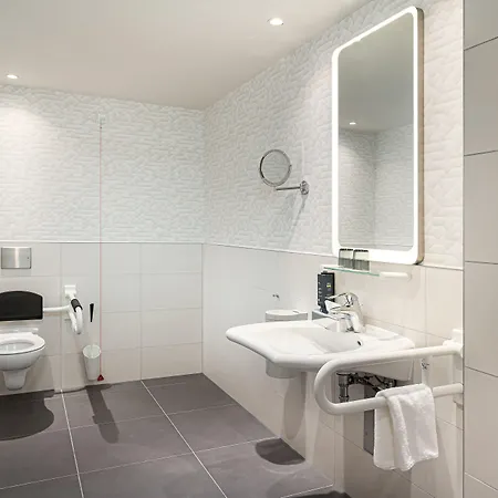 Hotel - - Hauptbahnhof By Ihg
