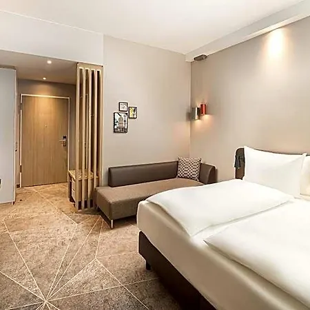 - - Hauptbahnhof By Ihg 4*