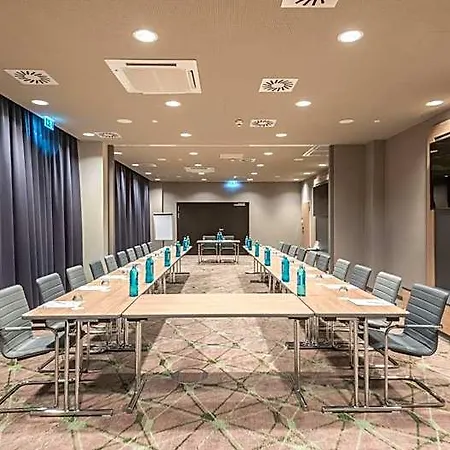 - - Hauptbahnhof By Ihg Hotel