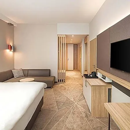 - - Hauptbahnhof By Ihg Hotel Mannheim