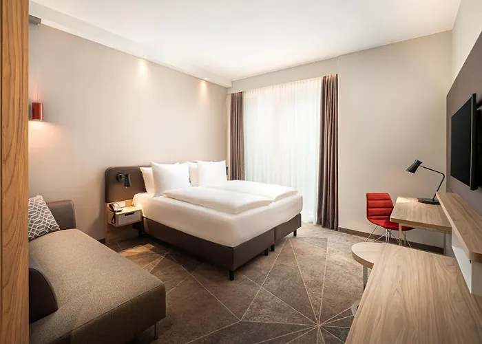 - - Hauptbahnhof By Ihg 4*