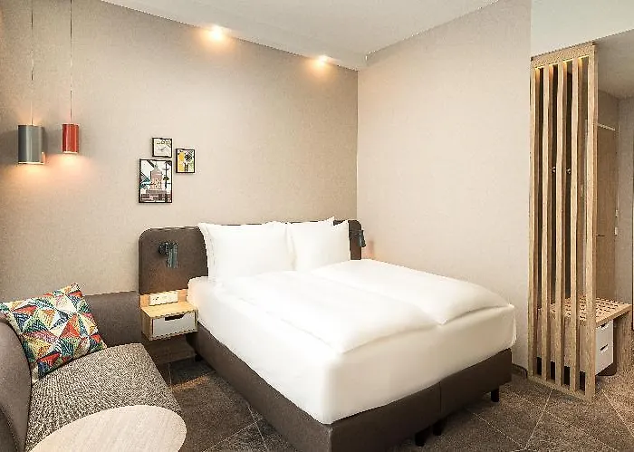 - - Hauptbahnhof By Ihg 4* マンハイム